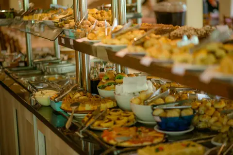Buffet, pães e assados da Famiglia Pezzi em Caxias do Sul
